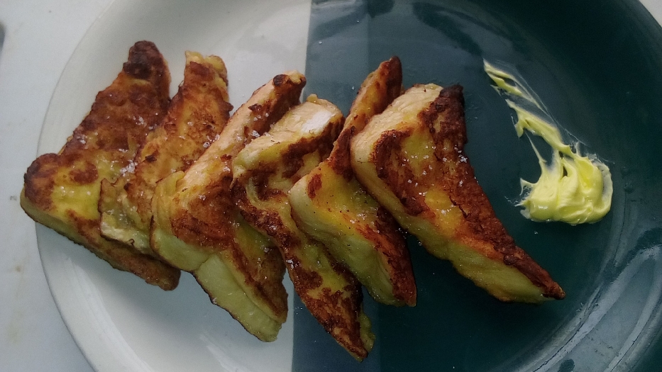 French toast with butter
