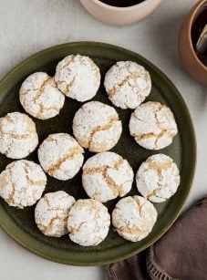 Almond cookies