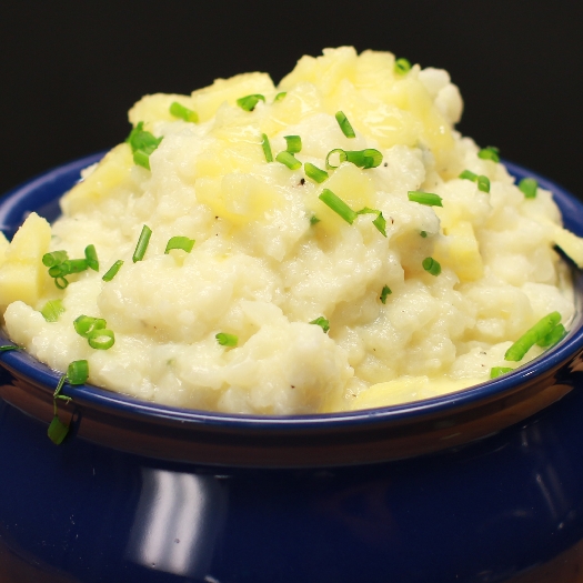 Cheesy mashed cauliflower