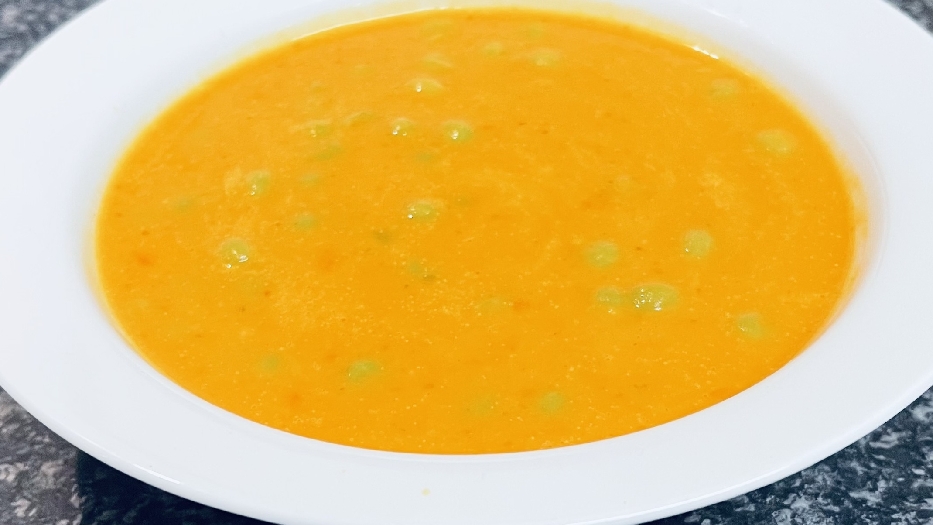 Thai-inspired pumpkin soup