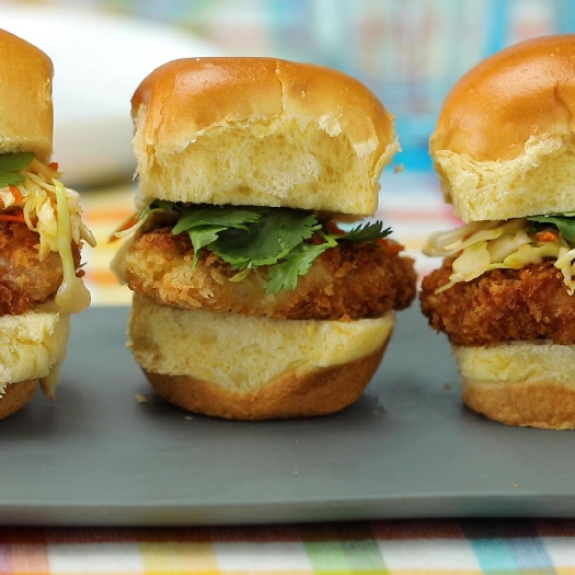 Sweet chili chicken sliders