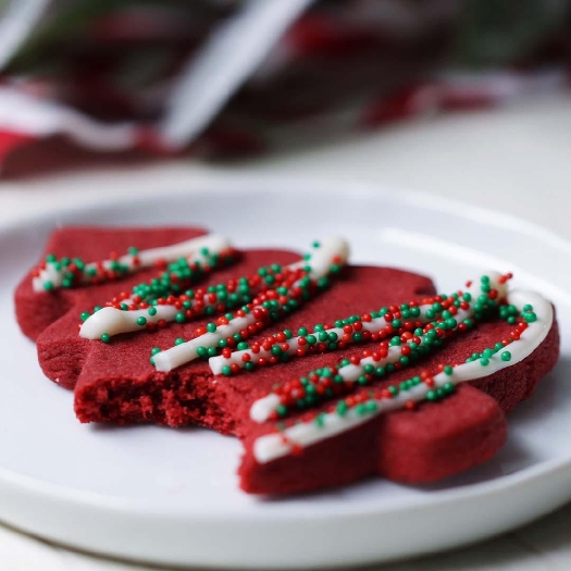 Red velvet shortbread cookies