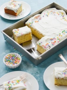 Vanilla sheet cake with cream cheese frosting