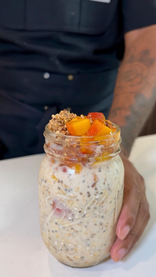 Peach cobbler overnight oats