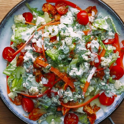 Franks redhot® buffalo chicken chopped salad