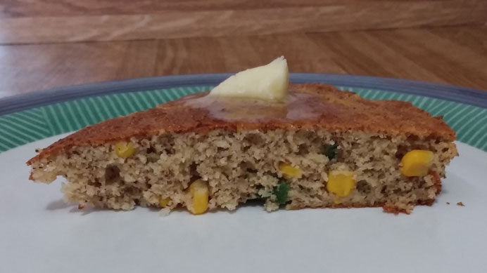 Low-fat almond cornbread