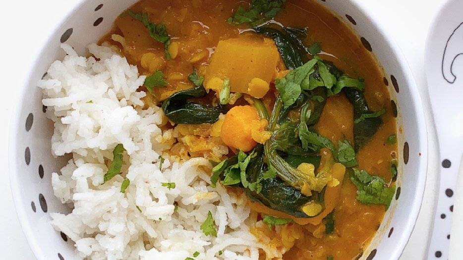 Baby friendly lentil and veggie dhal
