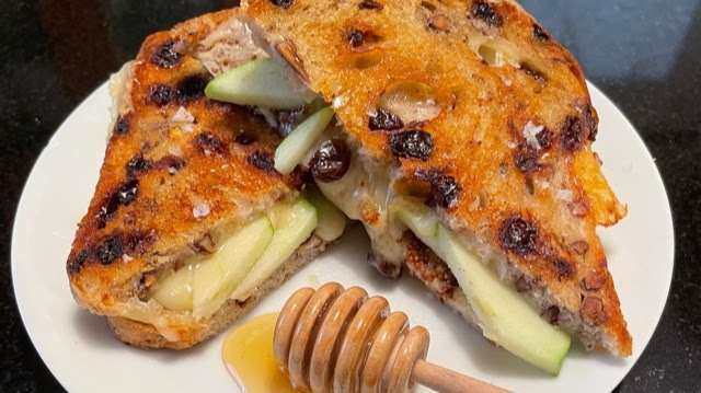 Salted honey apple brie grilled cheese