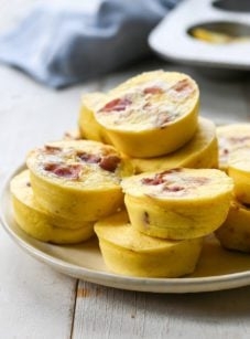 Egg bites with bacon & gruyère
