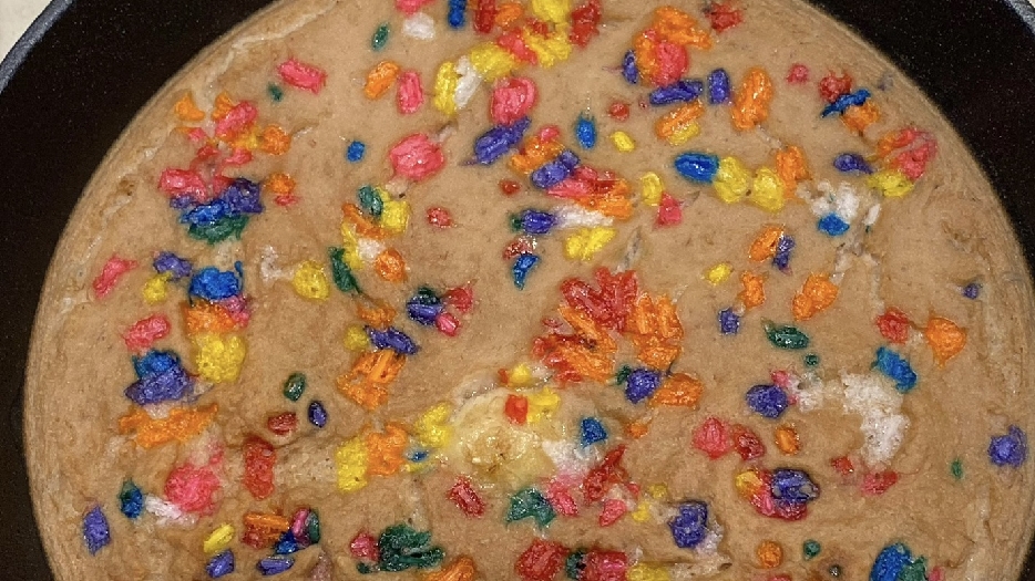 Birthday cake baked oats