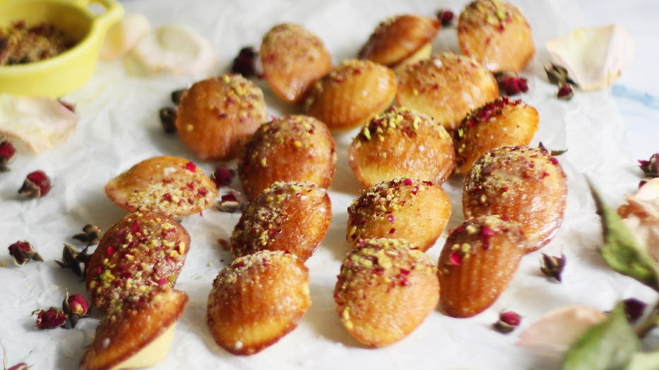Pistachio rose madeleines