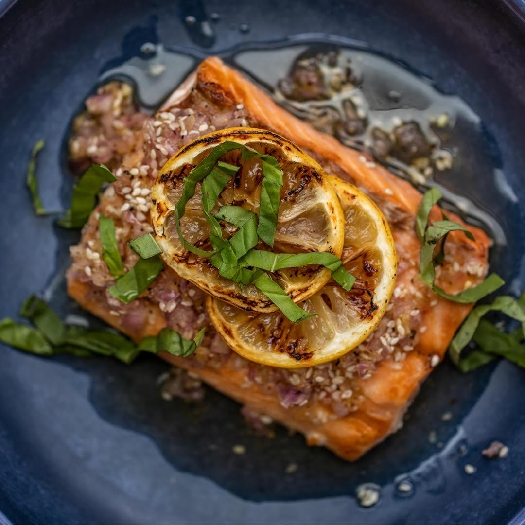 Grilled salmon with lemon-sesame sauce