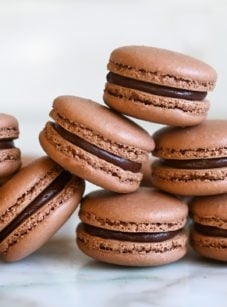 Chocolate macarons
