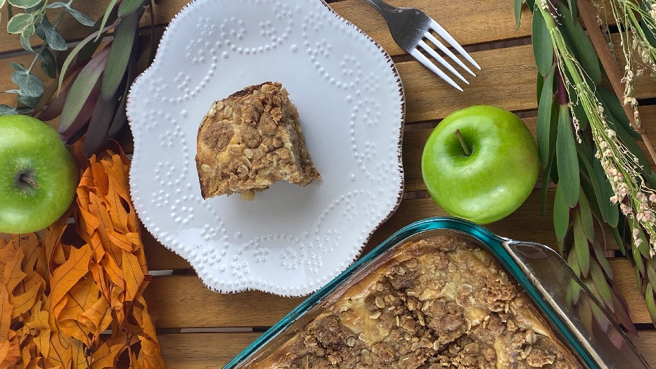 Apple coffee cake