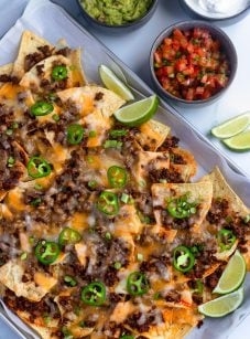 Beef nachos