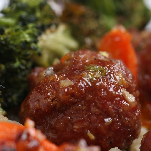 Orange glazed meatballs and veggies