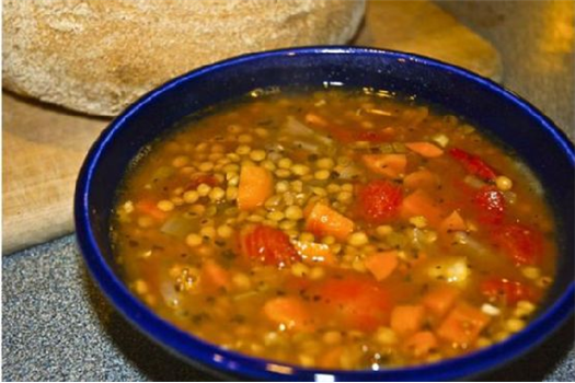 Lemony Greek Lentil Soup