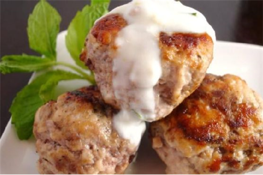 Spiced Lamb Meatballs With Lemon Mint Yogurt Sauce