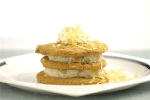 Ginger Ice Cream Cookie Stack