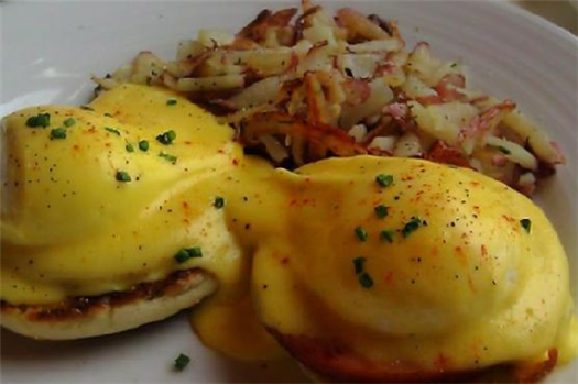 Classic Eggs Benedict